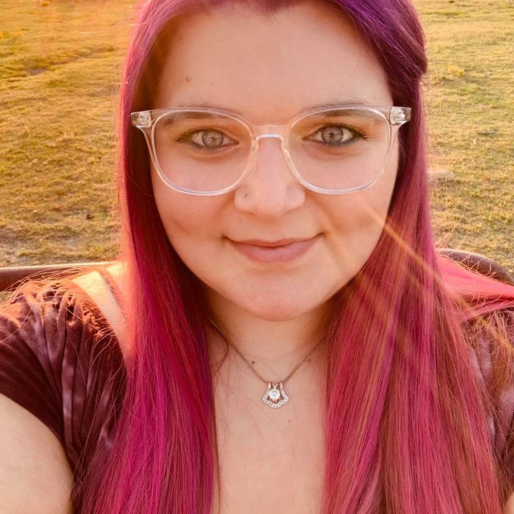 Meet your Posher, Alyssa